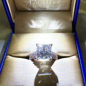 4.78 CT Lab grown diamond Grade F VS2 Princess cut three row Pave IGI certified